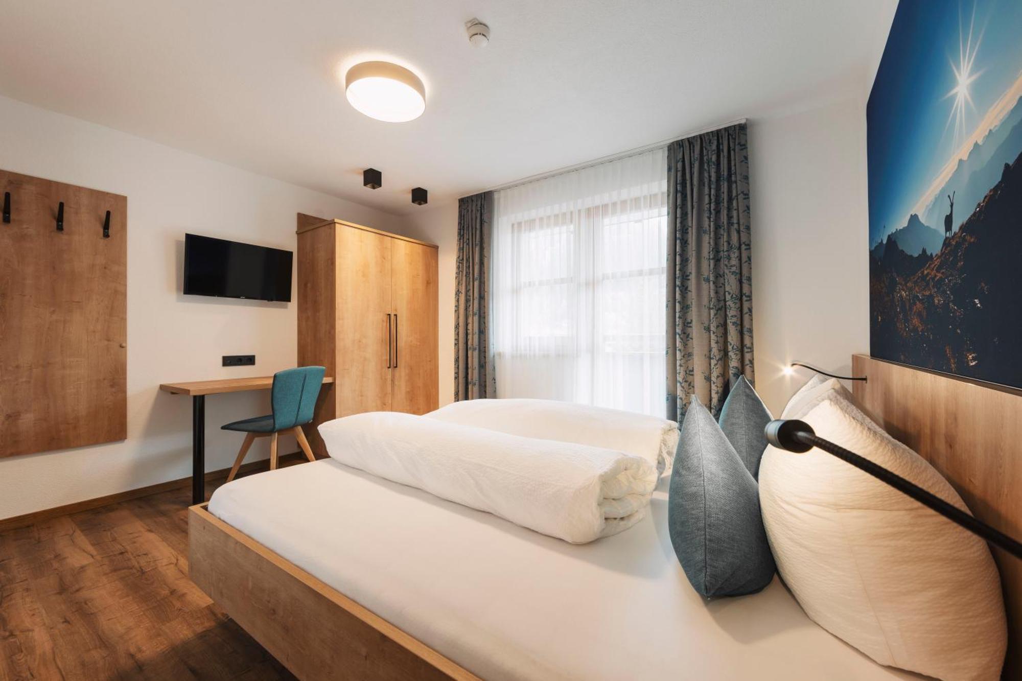 Apart Garni St Martin - Silvretta Card Premium Betrieb Гальтюр Экстерьер фото